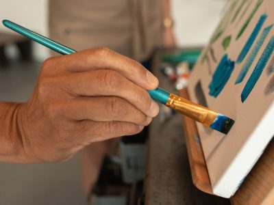 new-art-course-4 Interactive Strategies for Engaging with Art